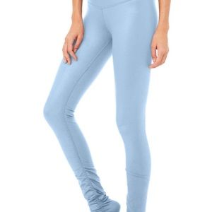 Alo yoga sunny strap bra and idol legging